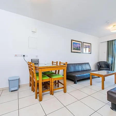 Aparthotel Golden Star Protaras