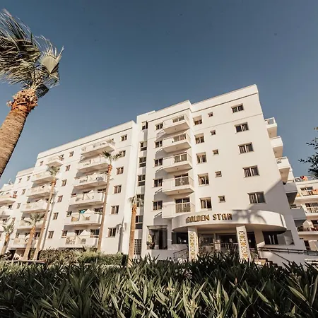 Golden Star Aparthotel